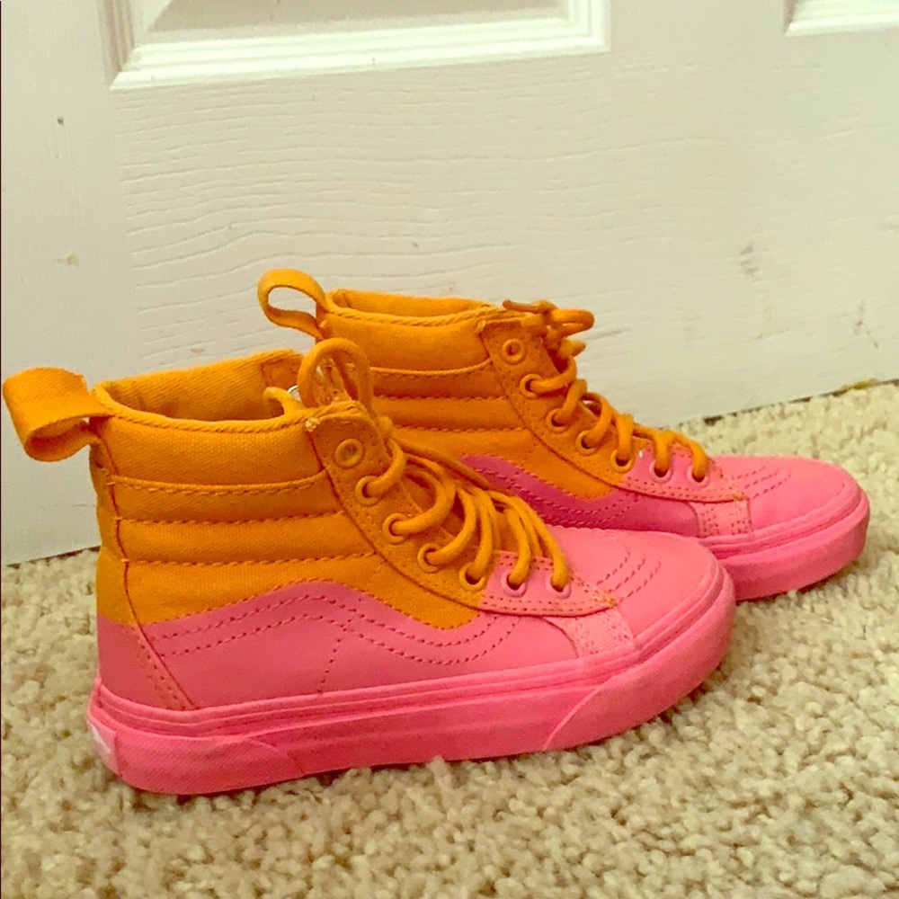 VANS-Girls-HighTop